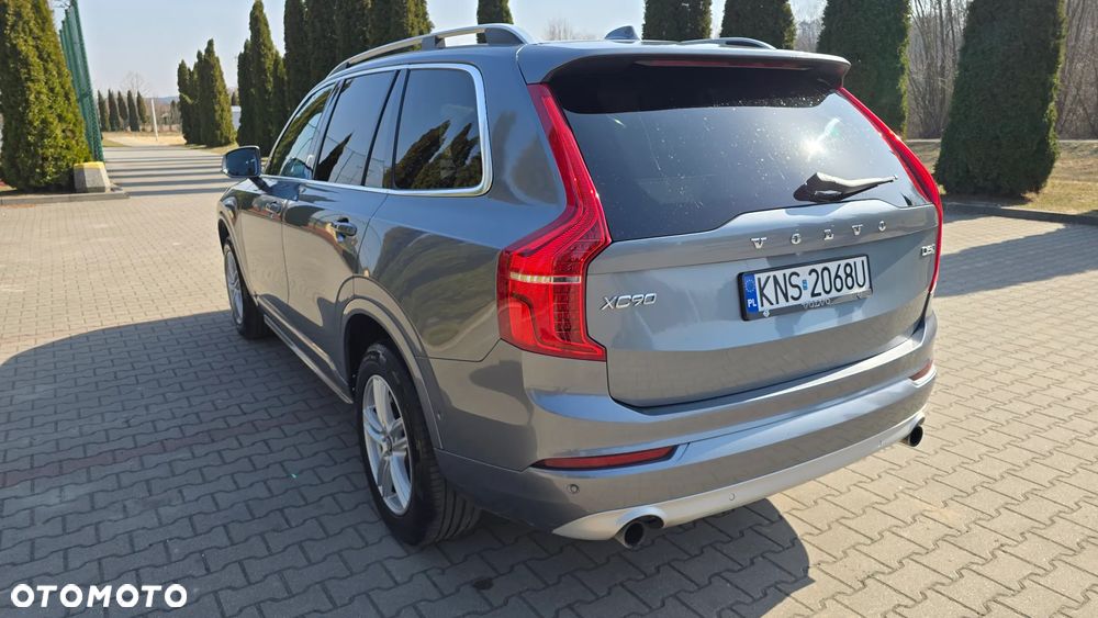 Volvo XC 90 D5 AWD Geartronic Momentum - 8