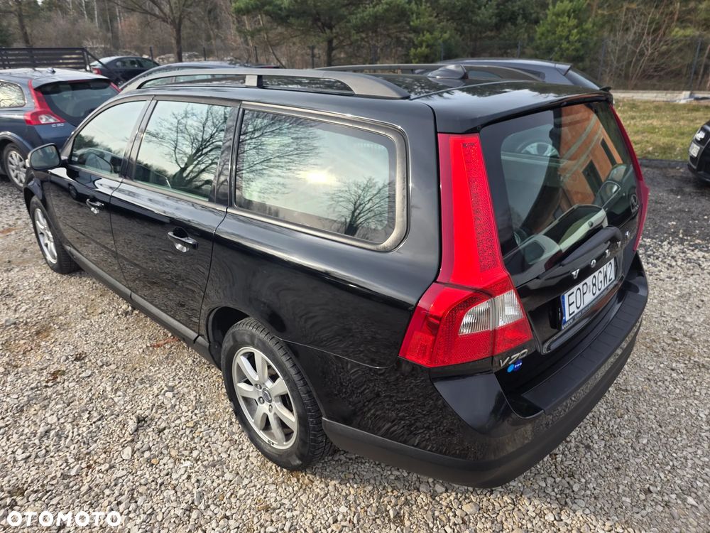 Volvo V70 2.0D Momentum - 4