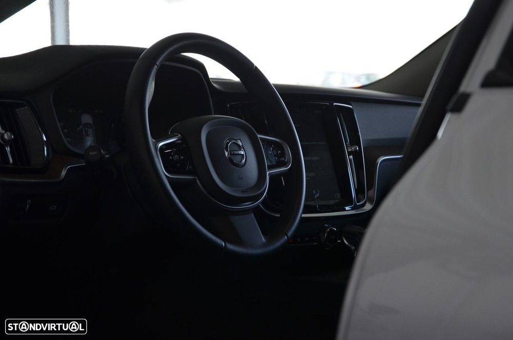 Volvo V60 Cross Country 2.0 D4 Geartronic - 11