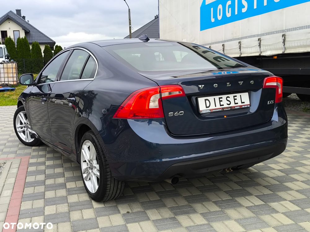 Volvo S60 D3 Momentum - 5