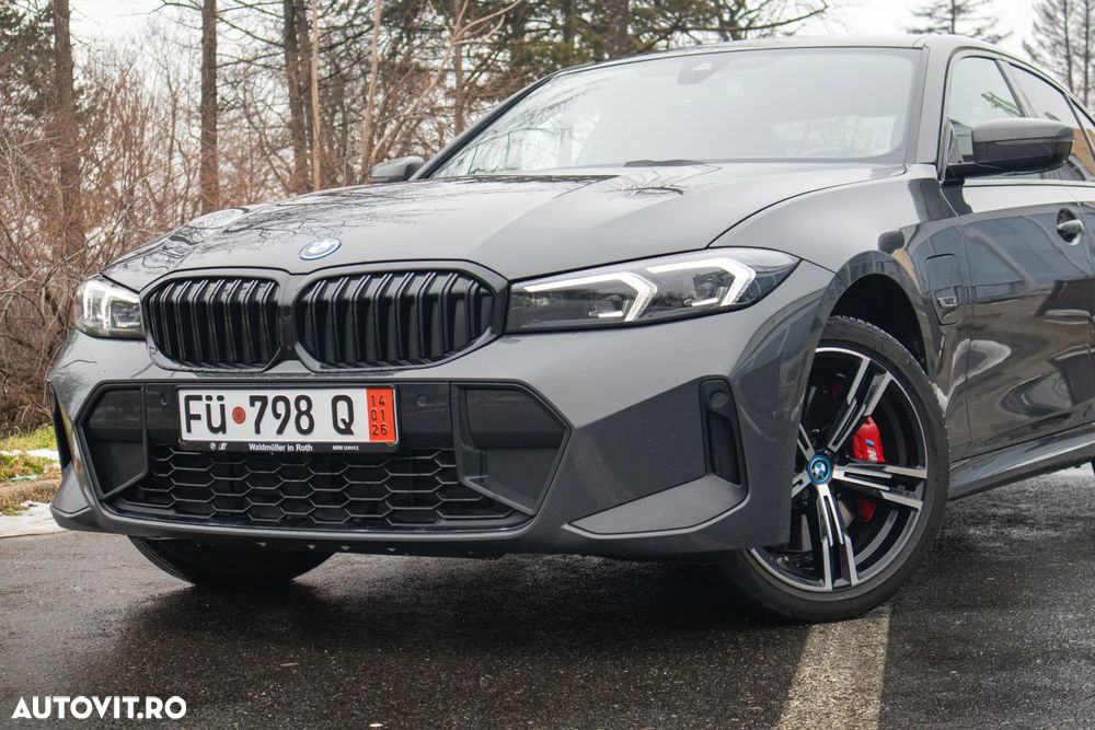 BMW Seria 3 330e Aut. M Sport - 1