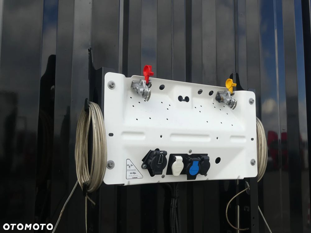 Krone MEGA / FIRANKA / OŚ PODNOSZONA / DACH PODNOSZONY / - 13