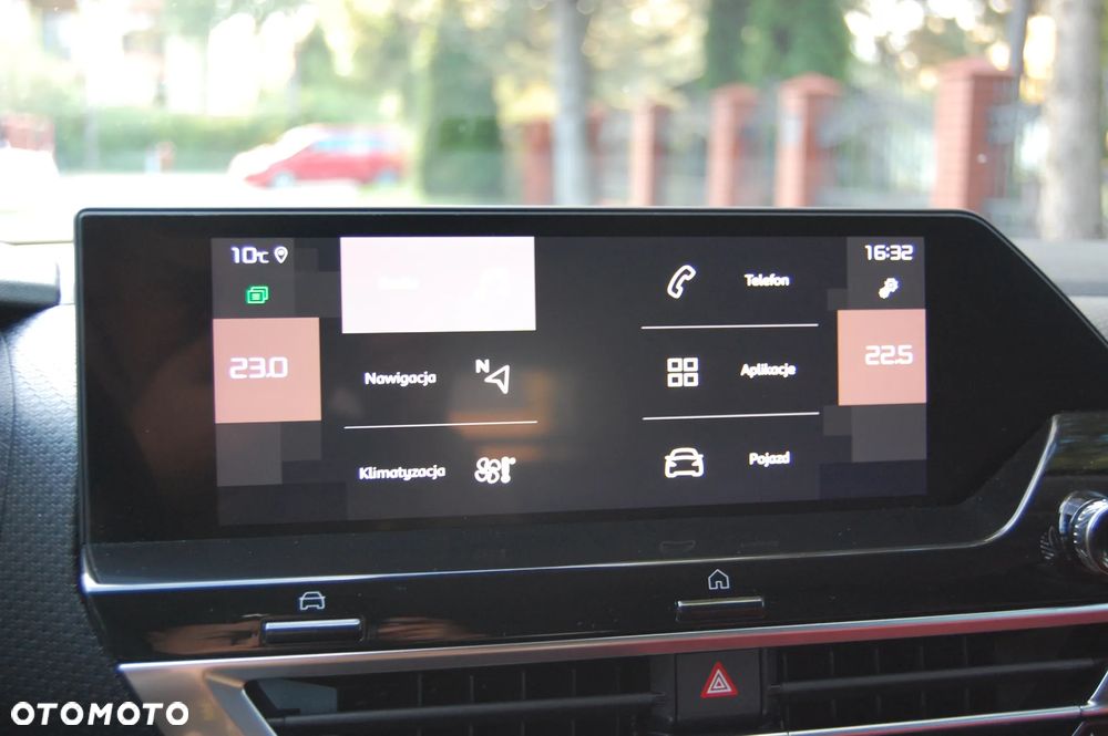 Citroën C4 1.2 PureTech Shine S&S EAT8 - 32