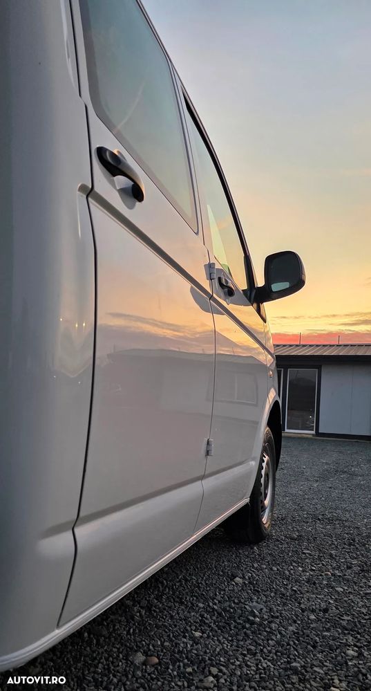 Volkswagen TRANSPORTER face lift 2.0 tdi, 140cp,  186.200 km,           basculabil 3.2t original,  07/2012 (serie 2013).  (factura cu TVA, SEAP , finantare PJ, rate PF - 21