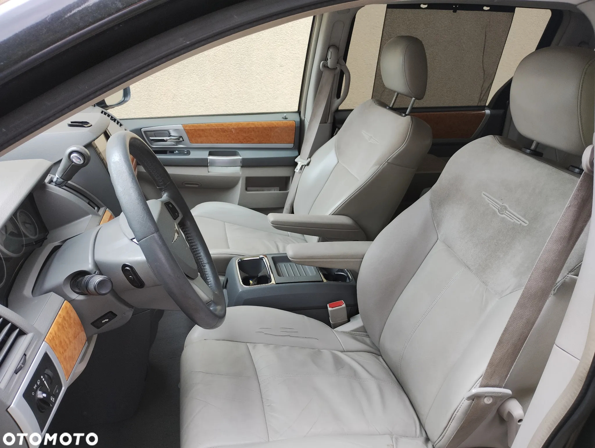 Chrysler Grand Voyager 2.8 CRD Limited - 19