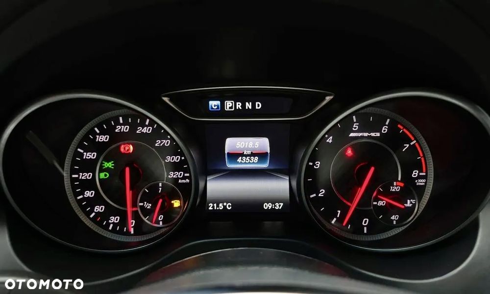 Mercedes-Benz CLA AMG 45 4Matic AMG Speedshift DCT 7G - 12