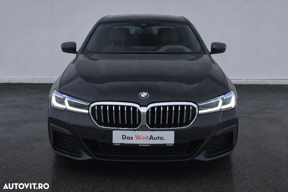 BMW Seria 5 530i xDrive AT MHEV - 10