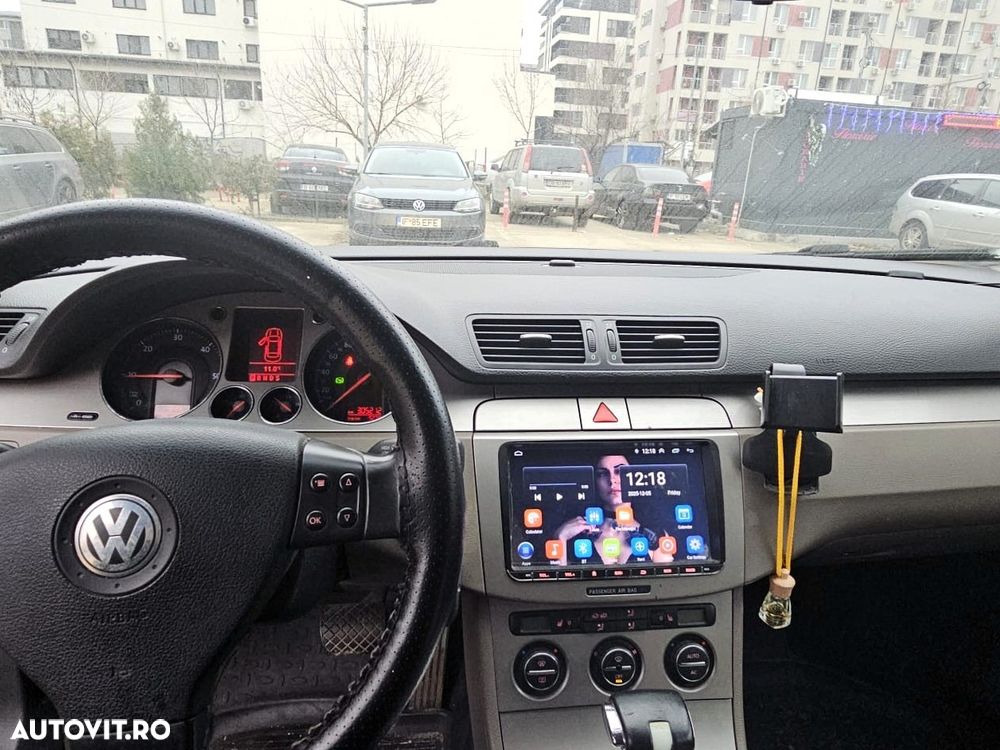 Volkswagen Passat Variant 2.0 TDI Trendline DPF DSG - 9