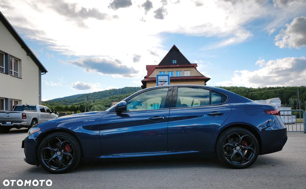 Alfa Romeo Giulia 2.0 Turbo 16V AT8-Q4 Veloce Ti - 7