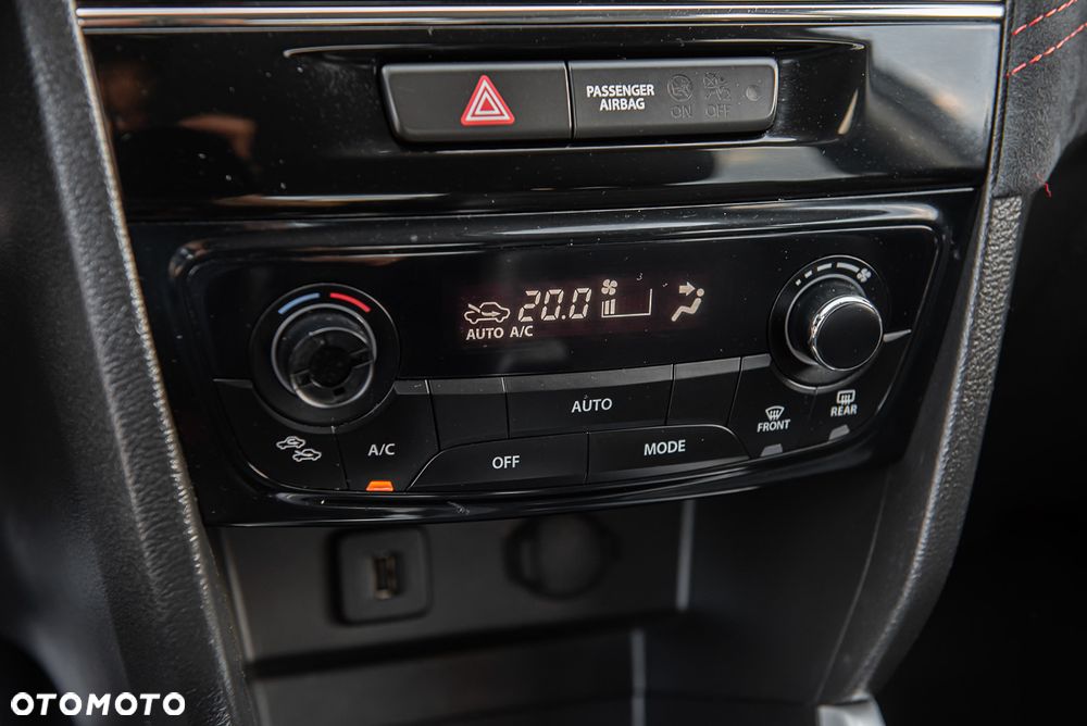 Suzuki Vitara 1.4 Boosterjet Allgrip Comfort+ - 24
