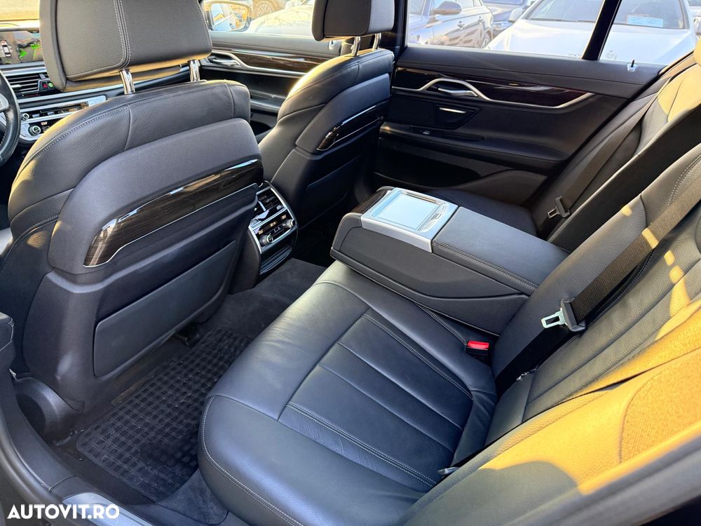 BMW Seria 7 730d xDrive - 22