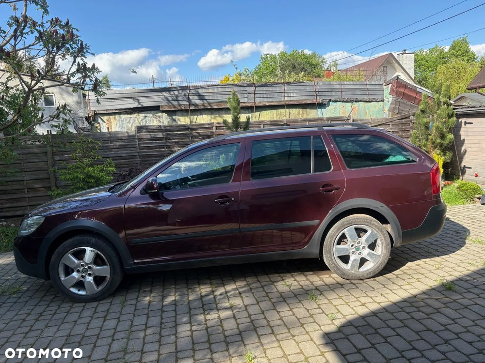 Skoda Octavia Scout 1.8 TSI - 2