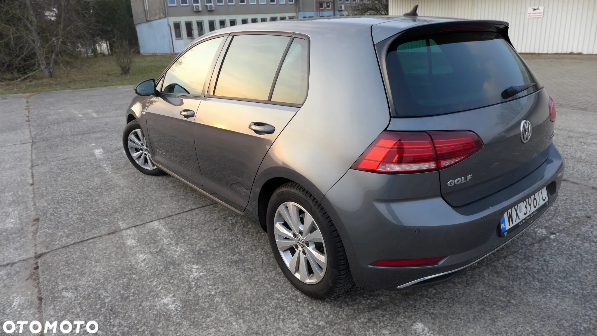 Volkswagen Golf VII 1.5 TSI BMT Comfortline - 4