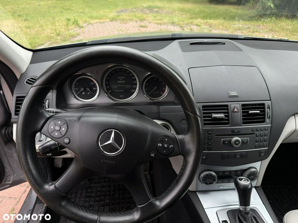 Mercedes-Benz Klasa C 180 BlueEFFICIENCY 7G-TRONIC Elegance - 21