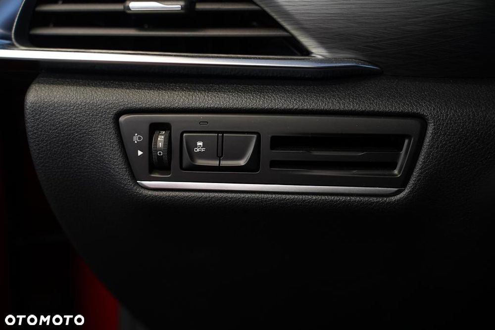 Bestune T77 1.5T Business DCT - 12