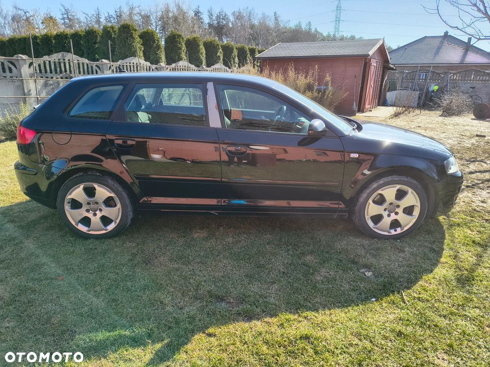 Audi A3 Sportback - 4