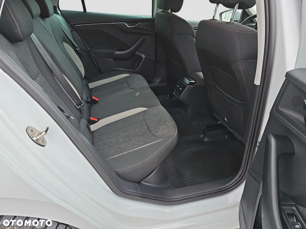 Skoda Scala 1.5 TSI Style DSG - 22