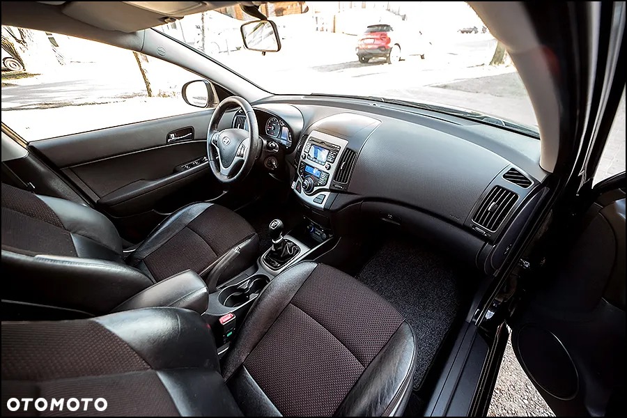 Hyundai i30 i30cw 1.4 Edition 20 - 34