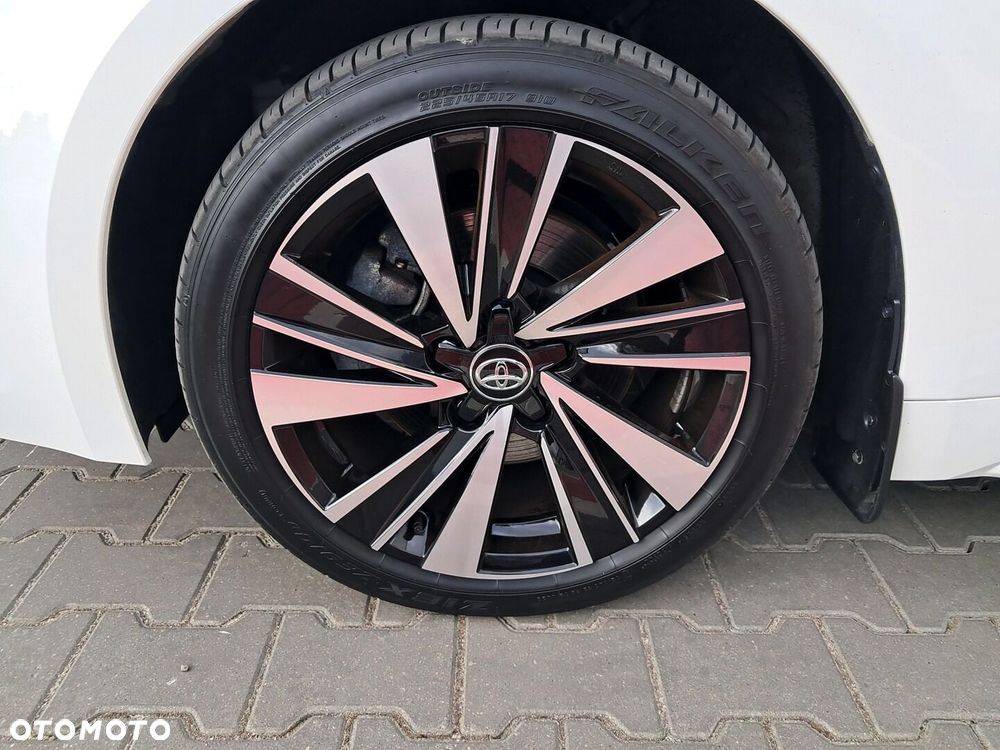 Toyota Corolla - 23