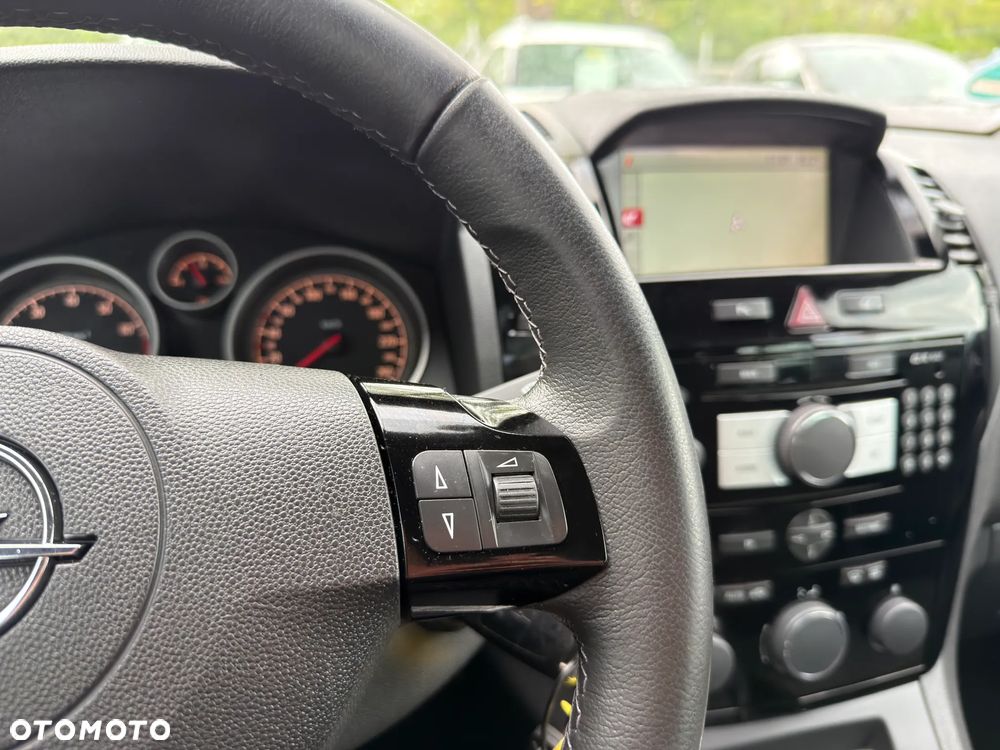 Opel Zafira 1.8 Cosmo - 34