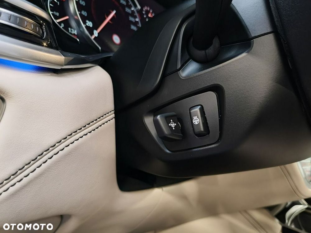 BMW Seria 7 - 27