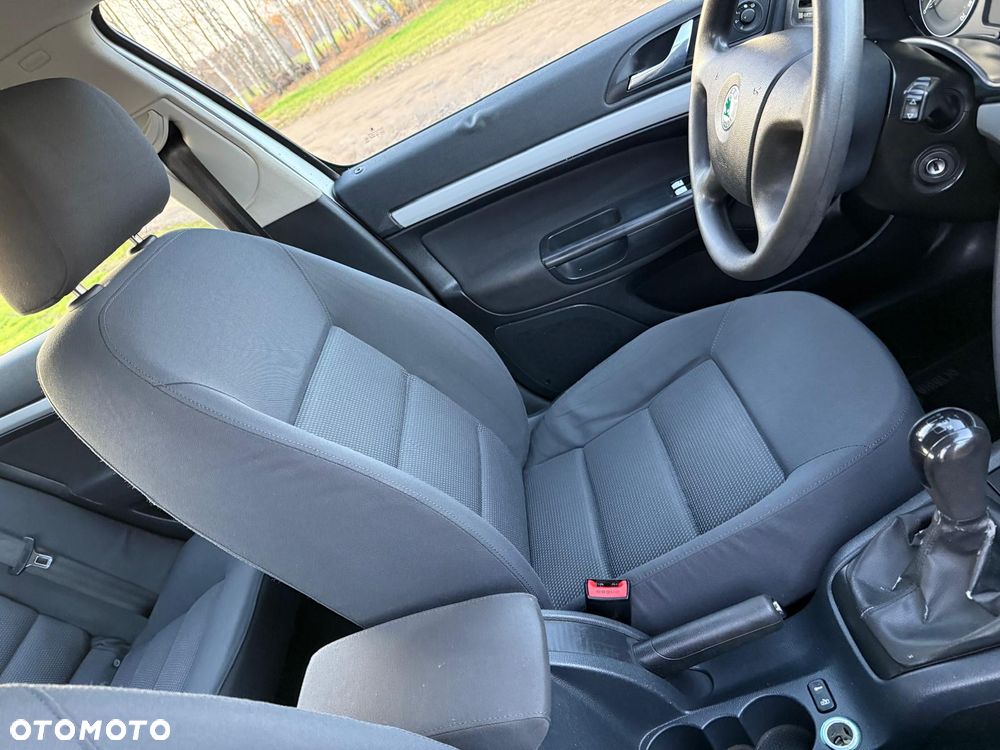 Skoda Octavia 1.6 Active - 20