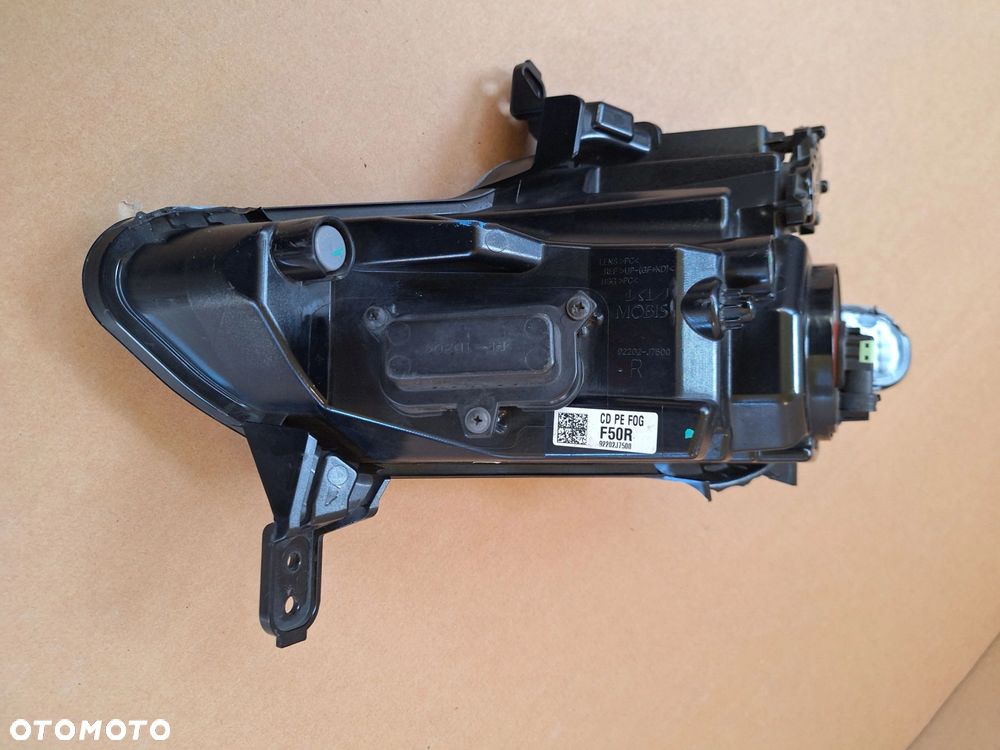 KIA CEED III LIFT 21- HALOGEN PRAWY LAMPA PRZECIWMGIELNA ORYGINAŁ KIA 92202-J7500 WYSYŁKA 24H - 6