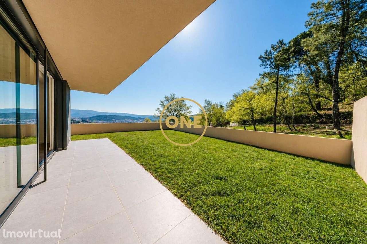 Moradia T3 em Banda de 2 pisos em Lanhoso, Póvoa de Lanhoso - Grande imagem: 5/19