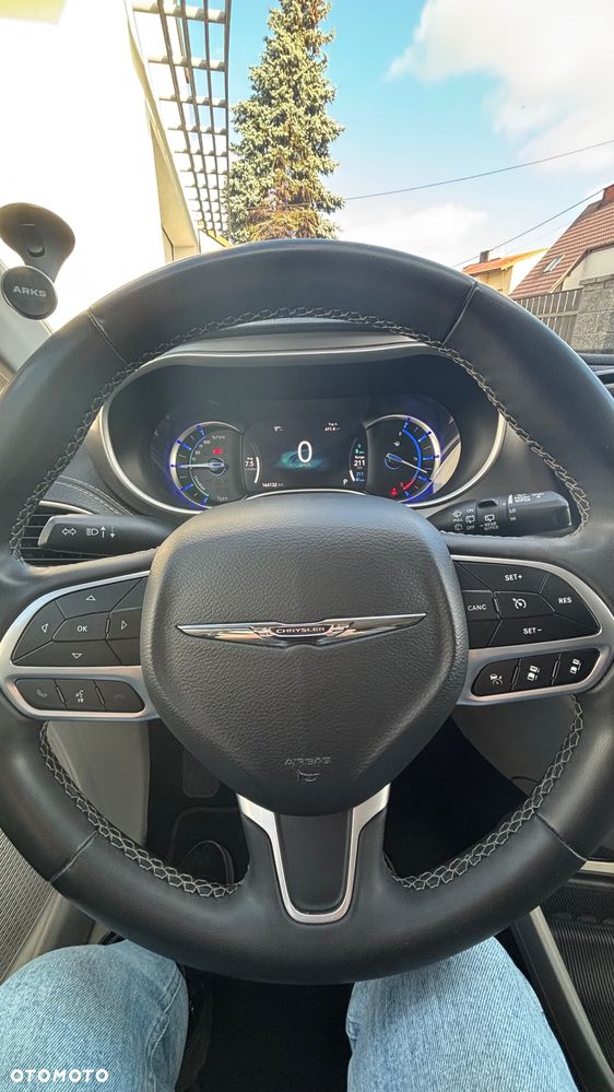Chrysler Pacifica - 8