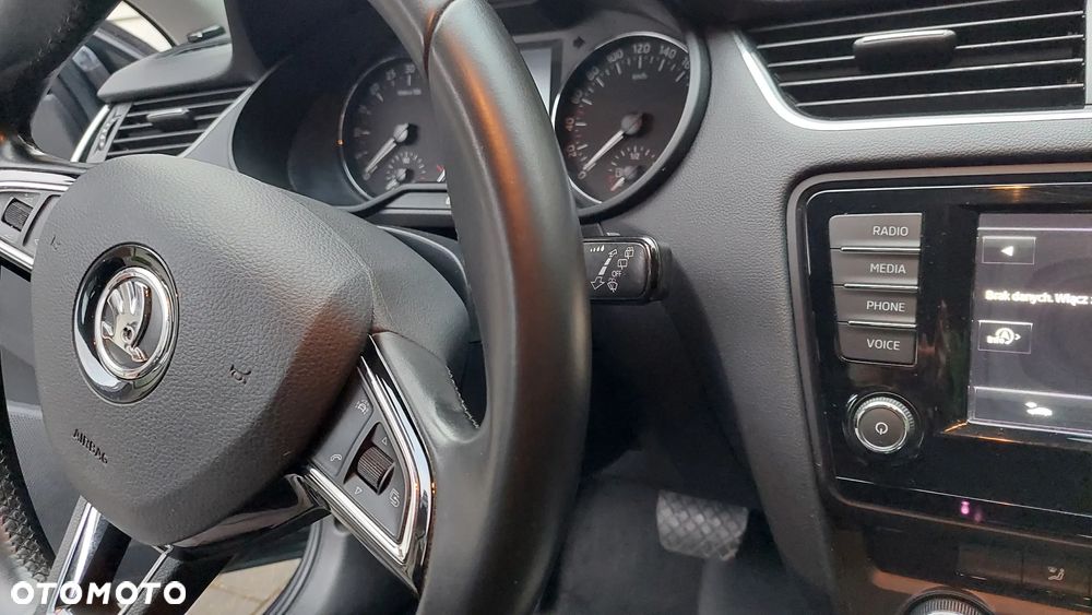Skoda Octavia 2.0 TDI Ambition DSG - 14