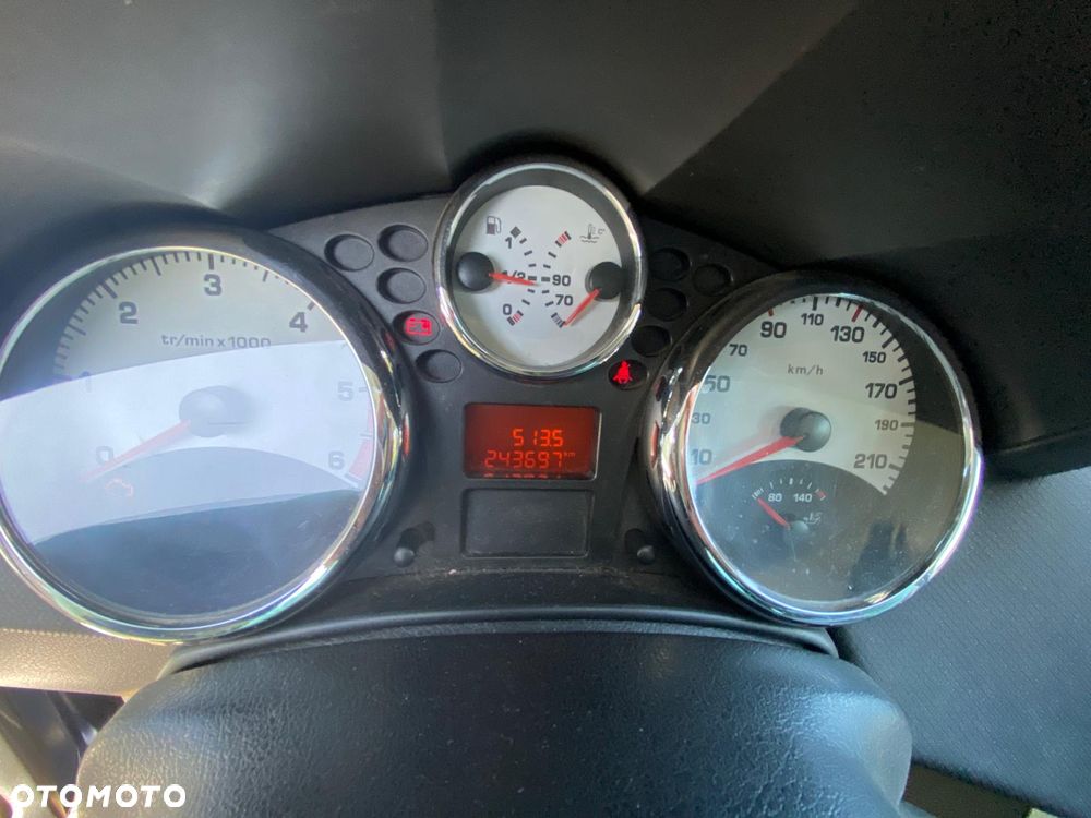 Peugeot 207 1.6 HDi - 9