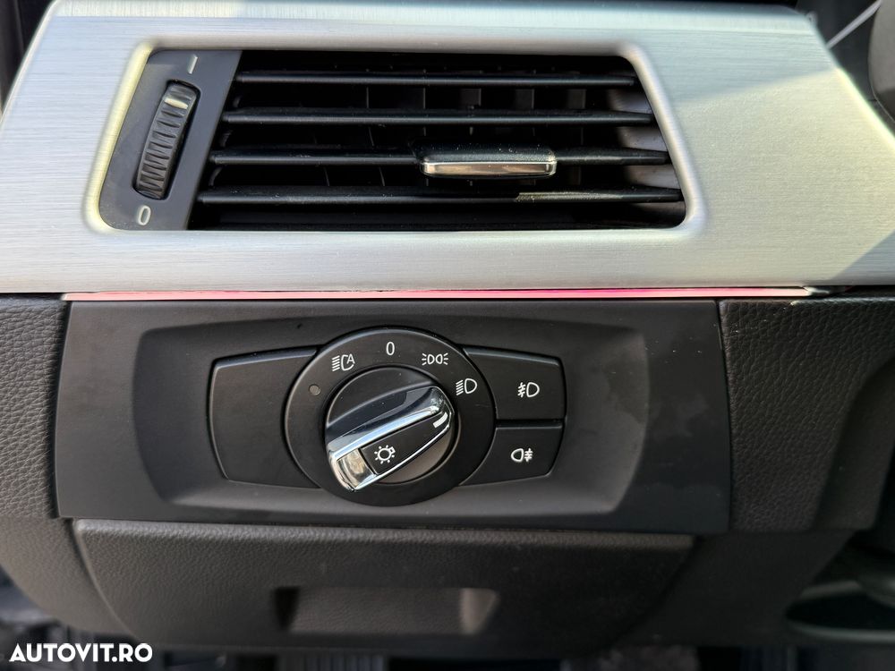 BMW Seria 3 330d xDrive DPF Aut. - 8