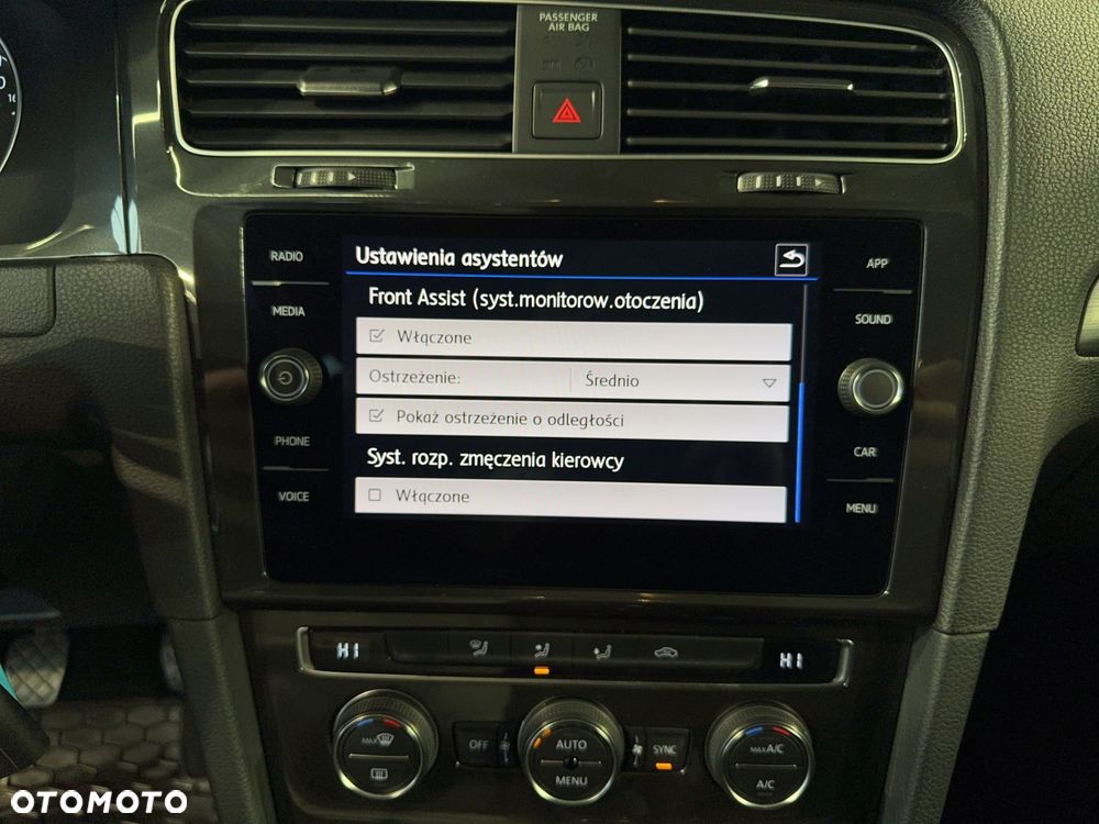 Volkswagen Golf Variant - 24