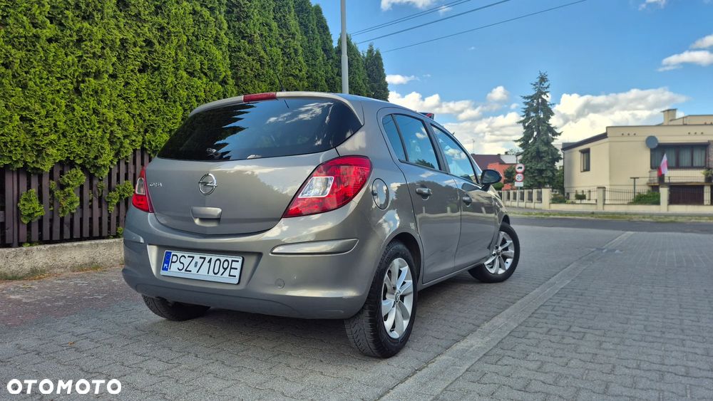 Opel Corsa 1.2 16V Enjoy - 13