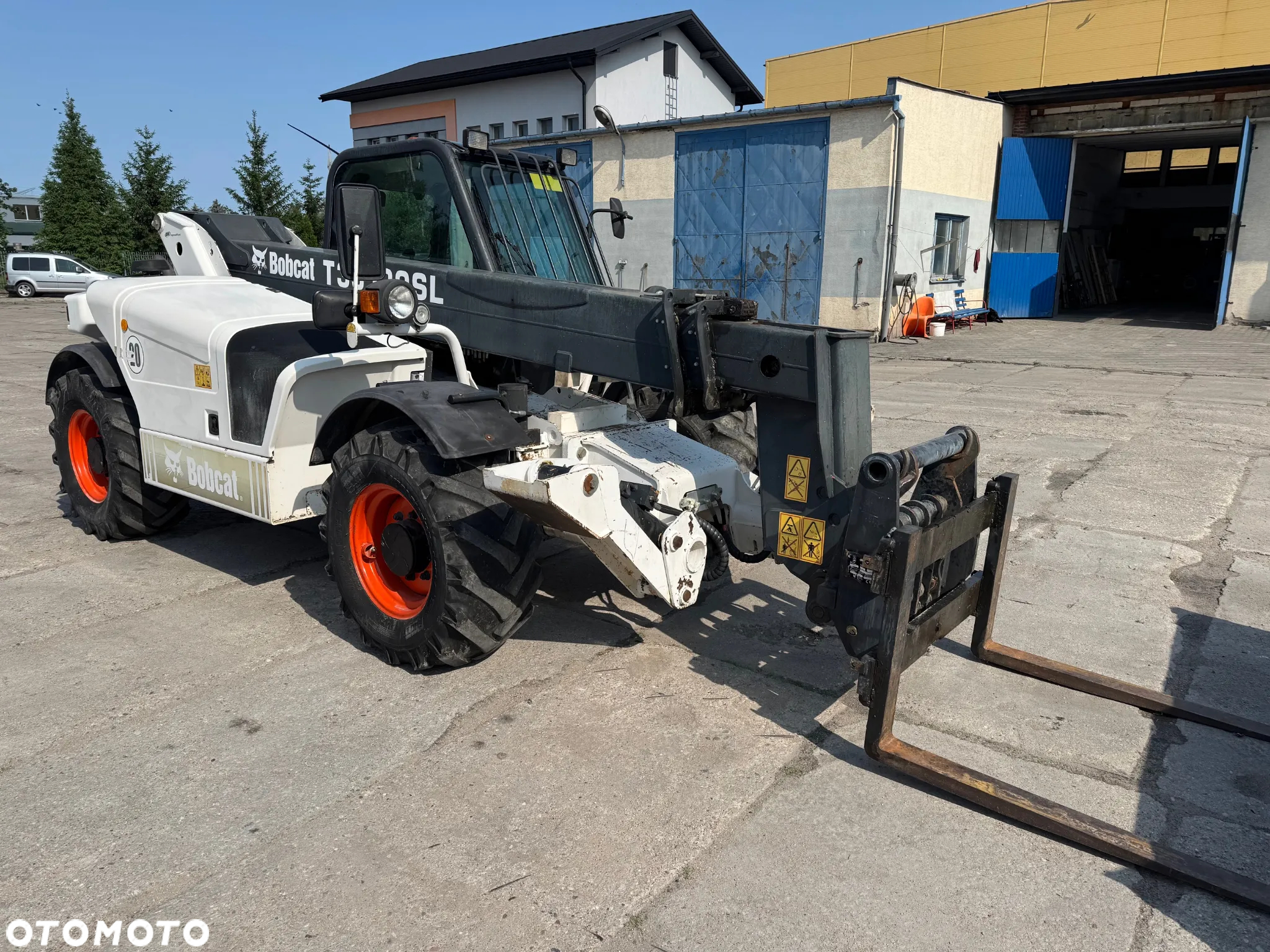 Bobcat T35120SL - 11