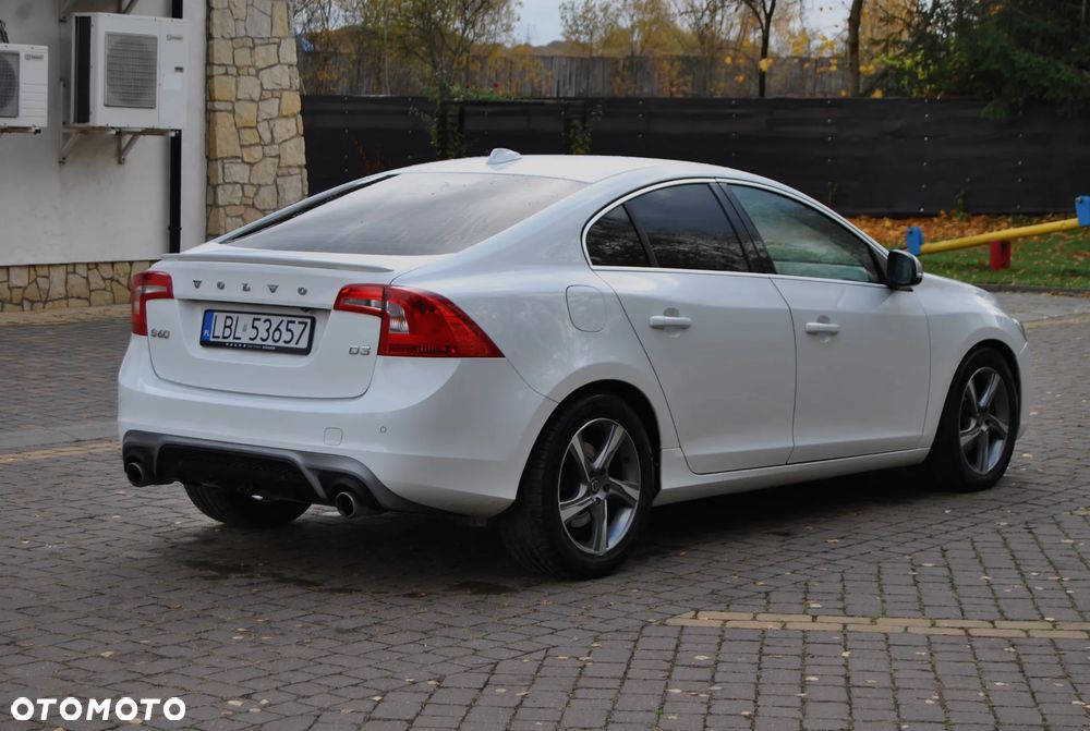 Volvo S60 2014 photo 3
