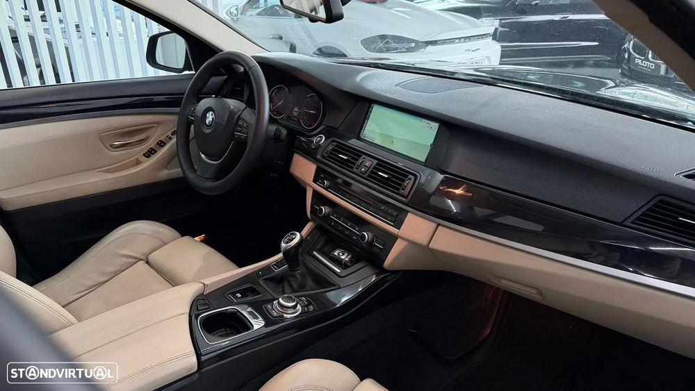 BMW 520 d Line Luxury - 12