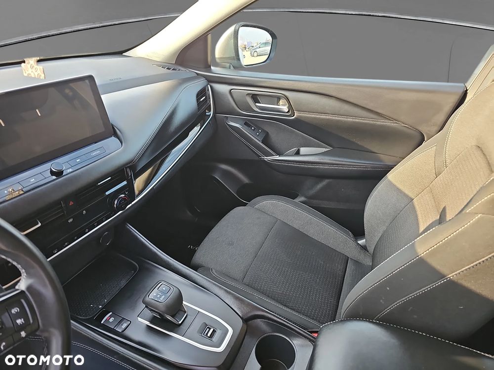 Nissan Qashqai 1.3 DIG-T MHEV N-Connecta Xtronic - 16