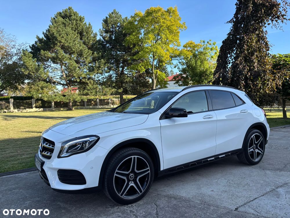 Mercedes-Benz GLA 200 7G-DCT AMG Line - 8