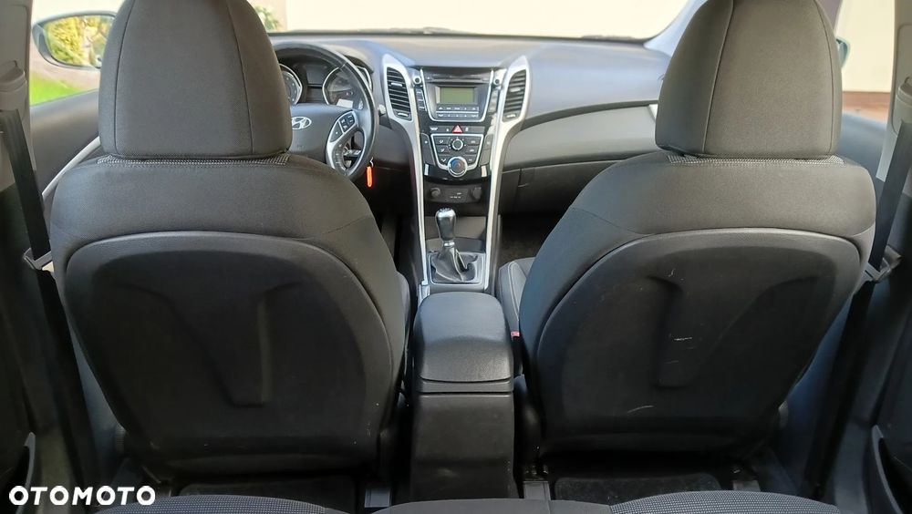 Hyundai i30 1.6 Comfort - 20