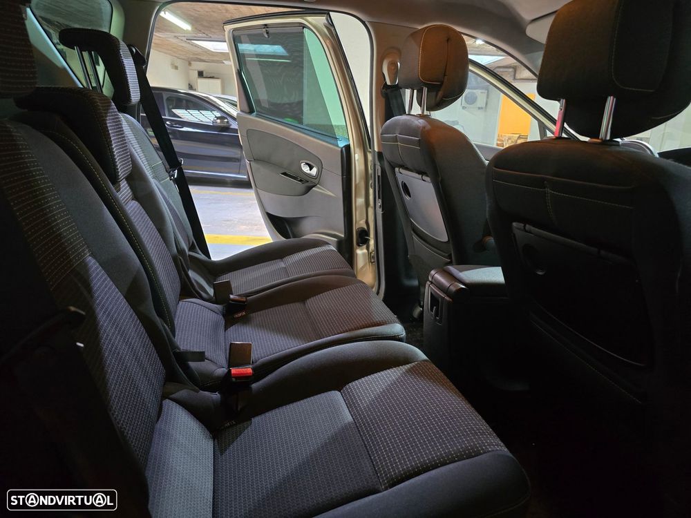 Renault Scénic 1.5 dCi Luxe - 8
