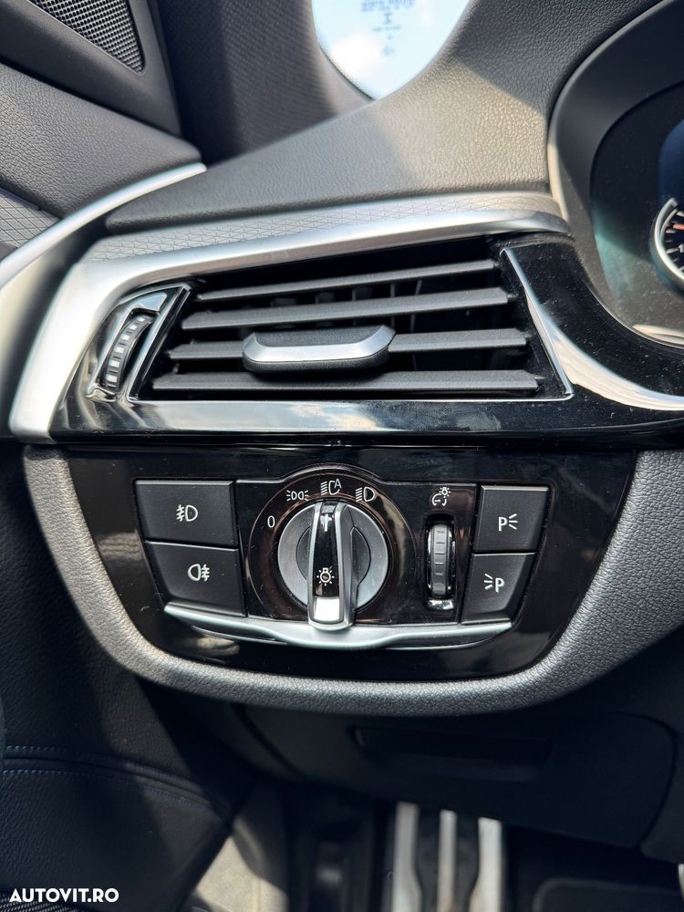 BMW Seria 5 530i xDrive Aut. M Sport Edition - 12