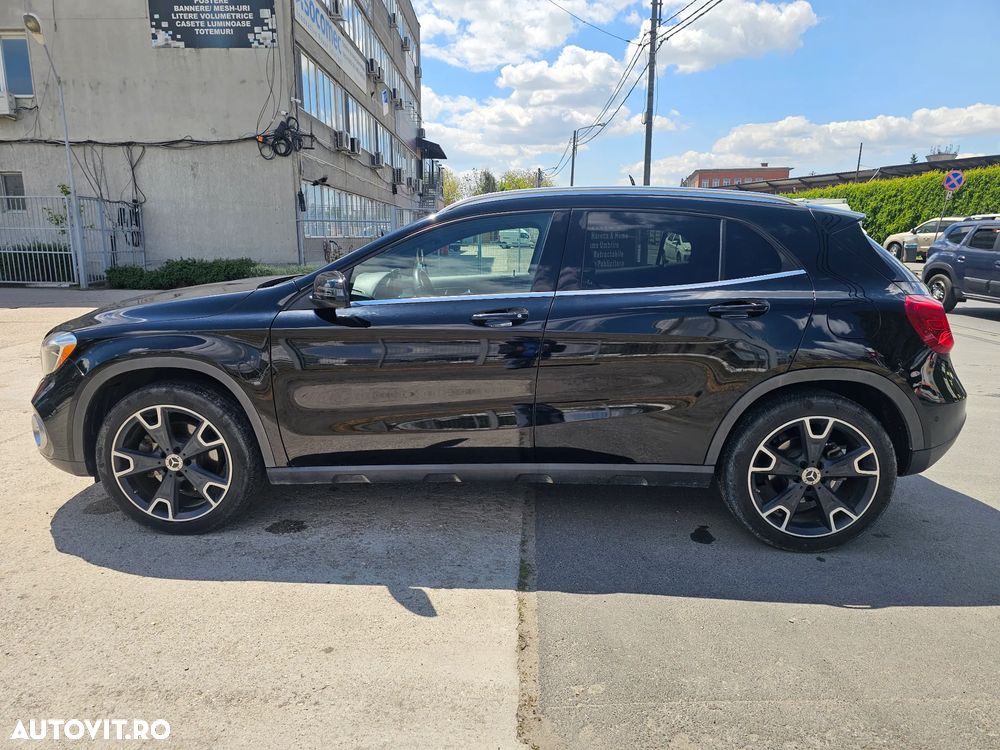 Mercedes-Benz GLA - 6