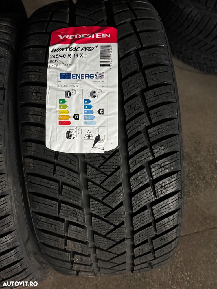 Vând 4 anvelope 245/40/18 vredestein de iarnă noi - 3
