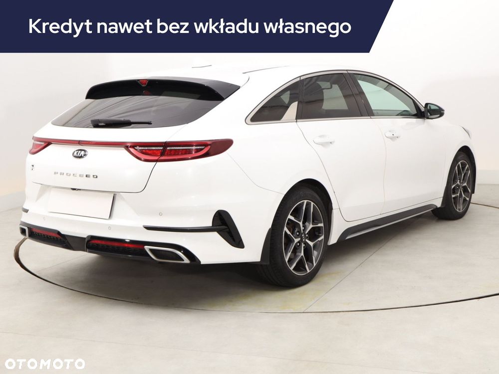 Kia ProCeed - 7