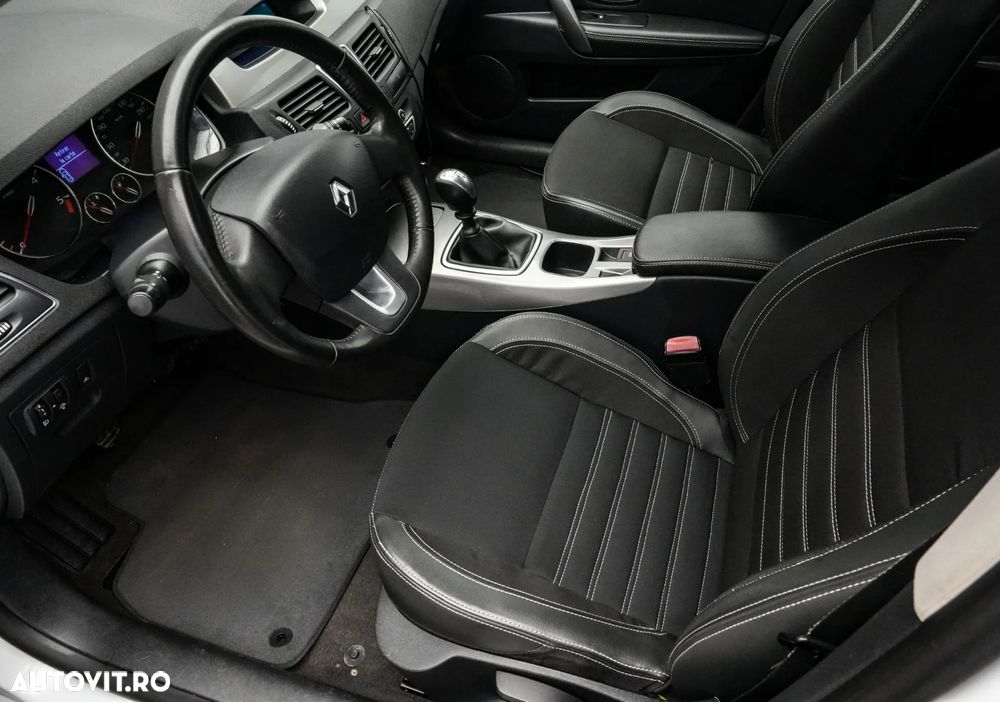 Renault Laguna Navi 2.0dCi Dynamique - 11