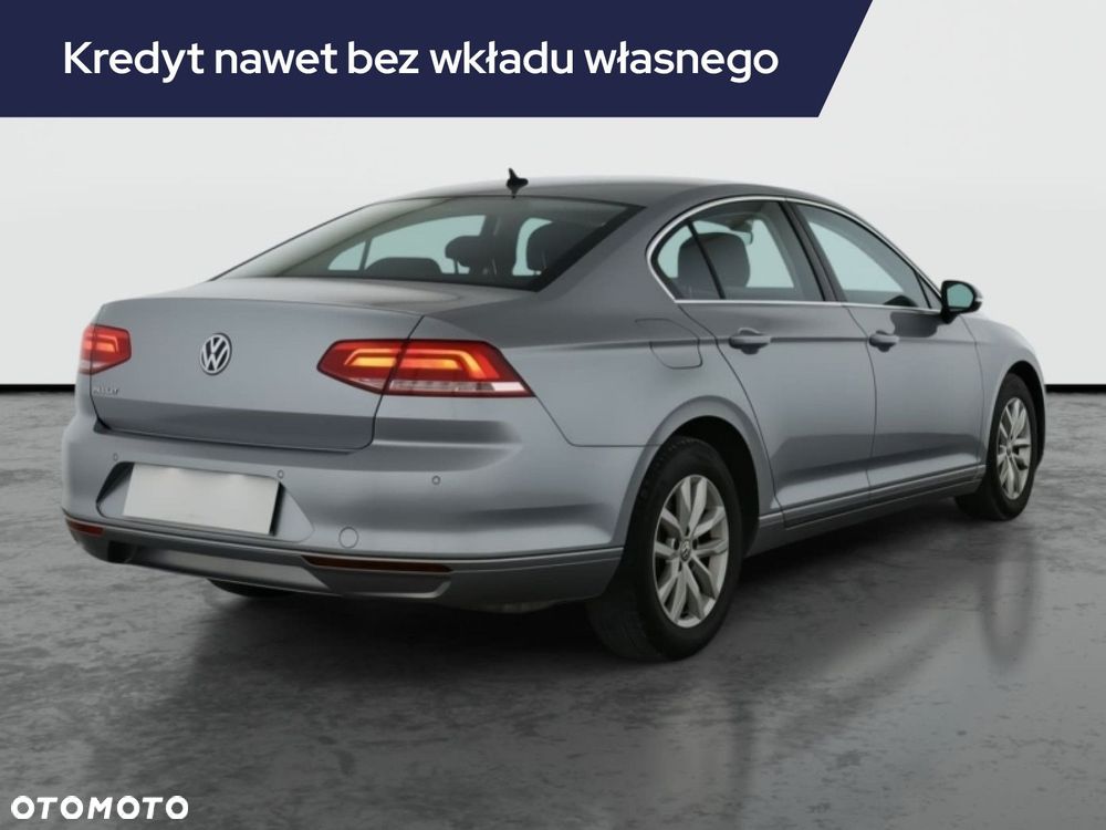 Volkswagen Passat - 7