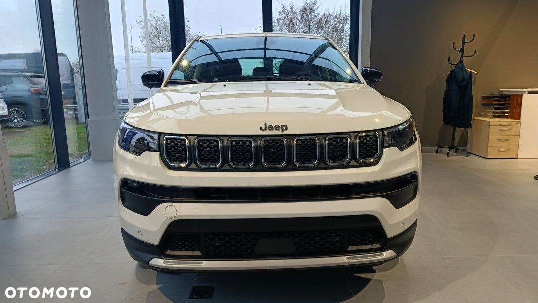 Jeep Compass - 2