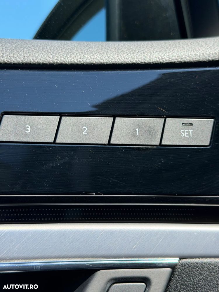 Volkswagen Touareg V6 TDI Elegance - 26
