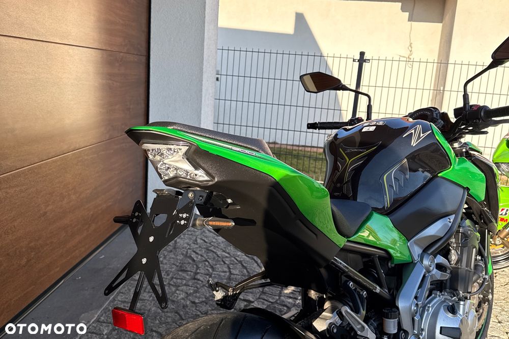 Kawasaki Z 900 - 12